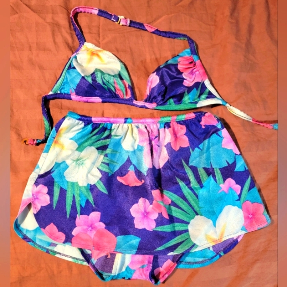 Ladies Catalina Bikini with skirted bottom size 14
